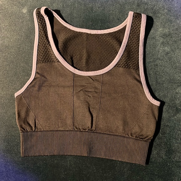Fabletics low support sports bra in dark grey with lavender lining size Small - Picture 1 of 6